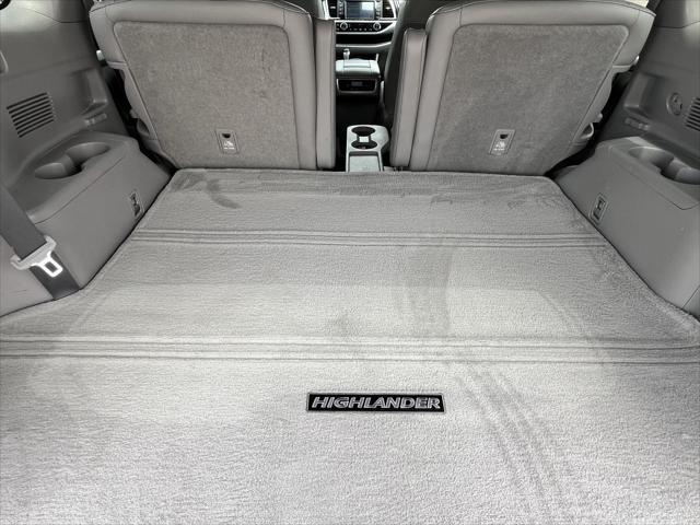 used 2019 Toyota Highlander car, priced at $26,672