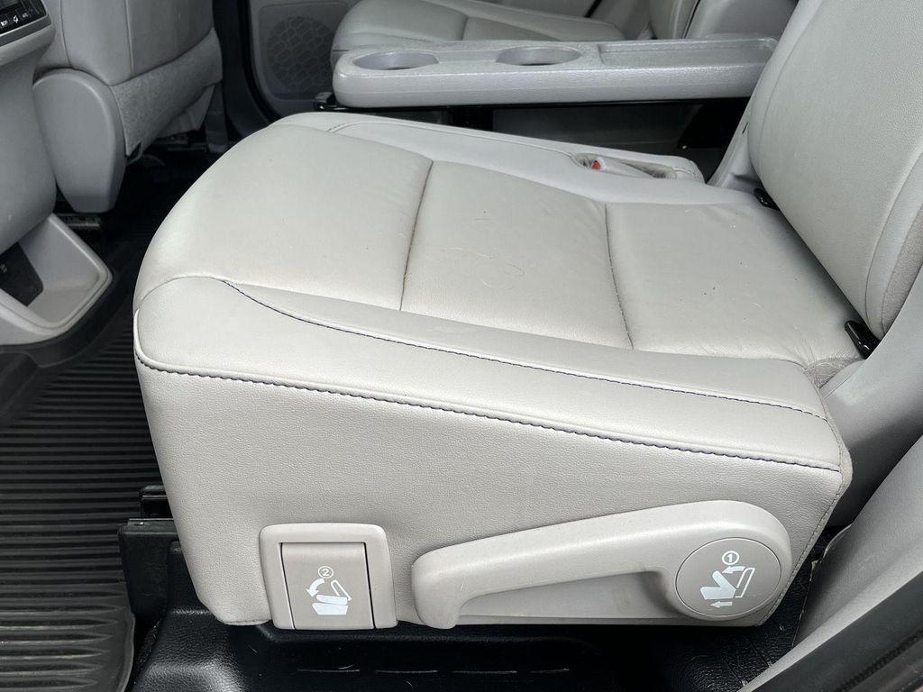 used 2019 Toyota Highlander car, priced at $25,986
