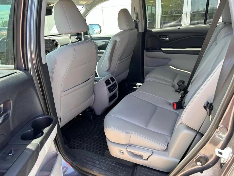 used 2022 Honda Pilot car, priced at $31,895