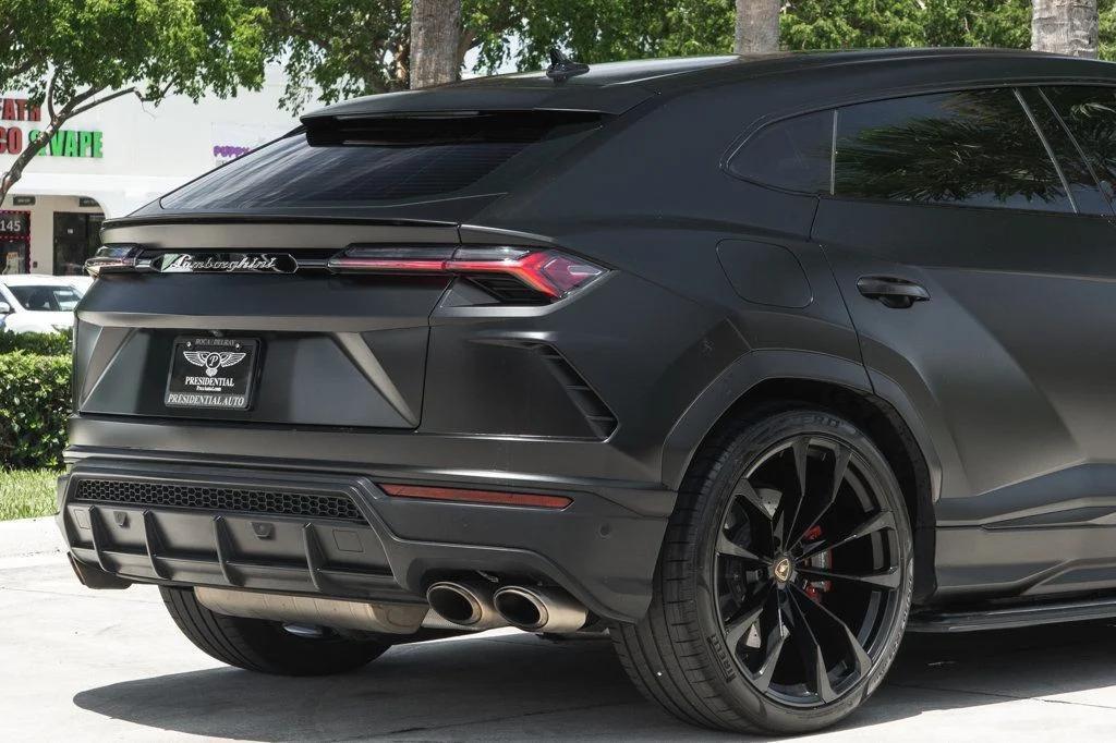 used 2021 Lamborghini Urus car, priced at $192,995