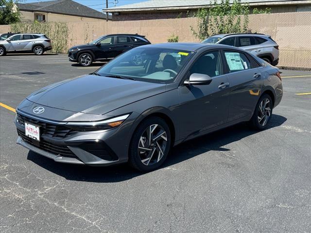 new 2024 Hyundai Elantra car, priced at $27,005