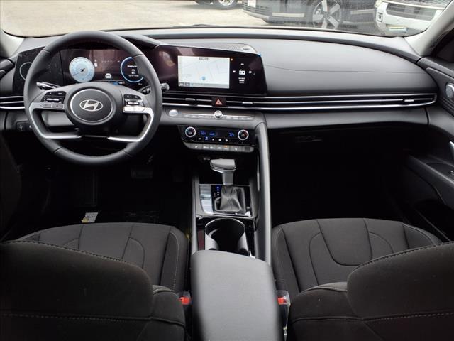 new 2025 Hyundai Elantra car, priced at $26,725