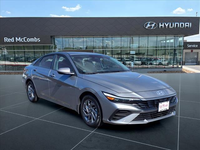 new 2024 Hyundai Elantra car, priced at $25,305