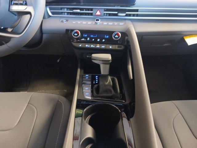 new 2025 Hyundai Elantra car, priced at $28,085