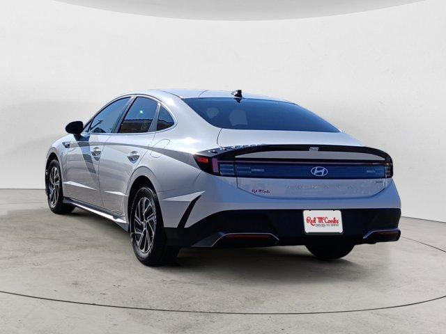 new 2026 Hyundai Sonata Hybrid car, priced at $31,035