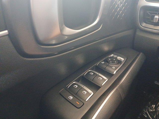 used 2022 Kia Sorento car, priced at $23,887