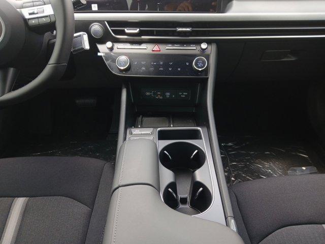 new 2025 Hyundai Sonata Hybrid car, priced at $33,743