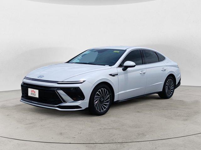 new 2025 Hyundai Sonata Hybrid car, priced at $33,743