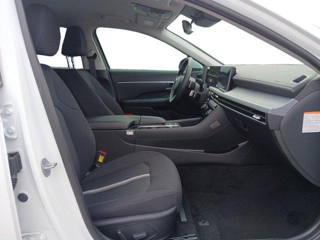 new 2025 Hyundai Sonata Hybrid car, priced at $33,743