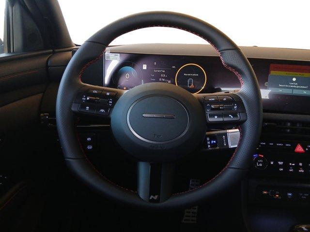 new 2025 Hyundai TUCSON Hybrid car, priced at $40,450