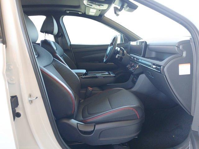 new 2025 Hyundai TUCSON Hybrid car, priced at $40,450