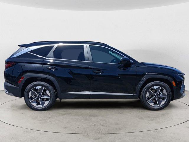 new 2025 Hyundai Tucson car, priced at $32,300