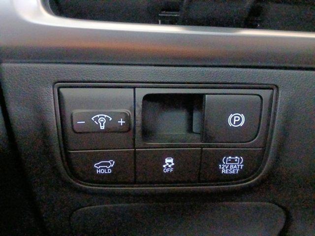 new 2025 Hyundai TUCSON Hybrid car, priced at $38,950