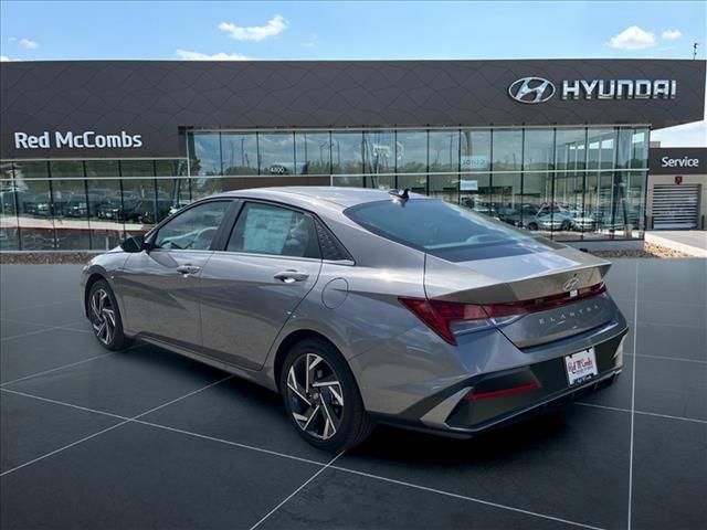 new 2024 Hyundai Elantra car, priced at $27,015