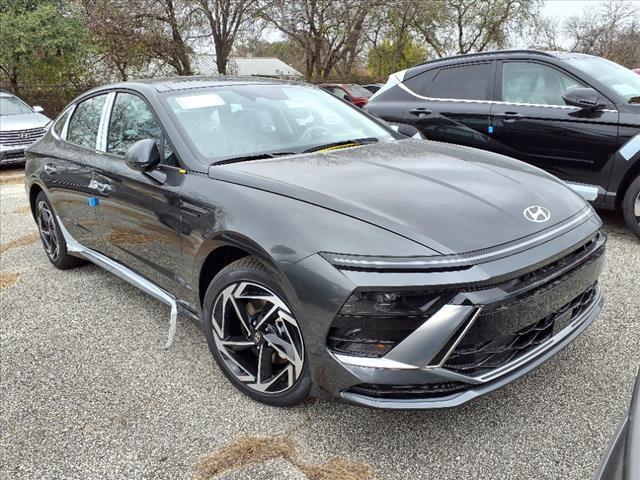 new 2025 Hyundai Sonata car, priced at $32,160