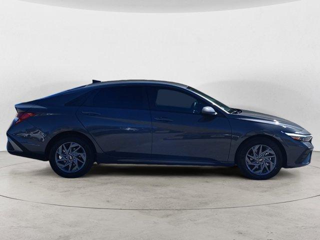 new 2026 Hyundai ELANTRA HEV car, priced at $27,330