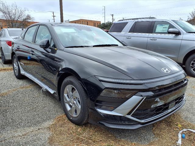 new 2025 Hyundai Sonata car, priced at $28,010