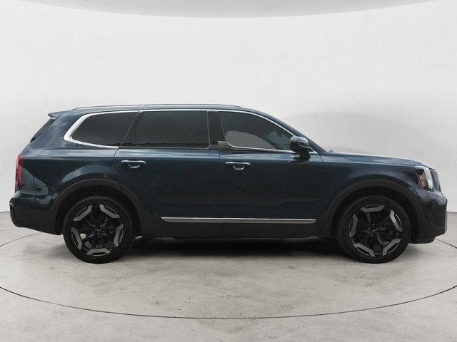 used 2023 Kia Telluride car, priced at $31,891
