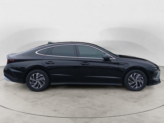 new 2026 Hyundai Sonata Hybrid car, priced at $30,535