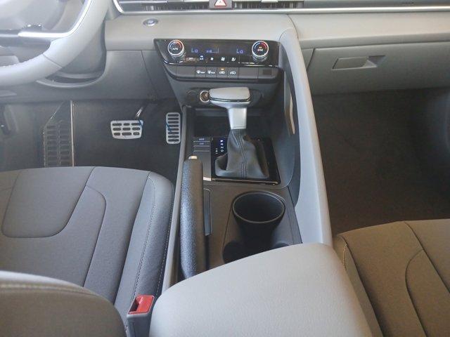 new 2025 Hyundai Elantra car, priced at $25,115