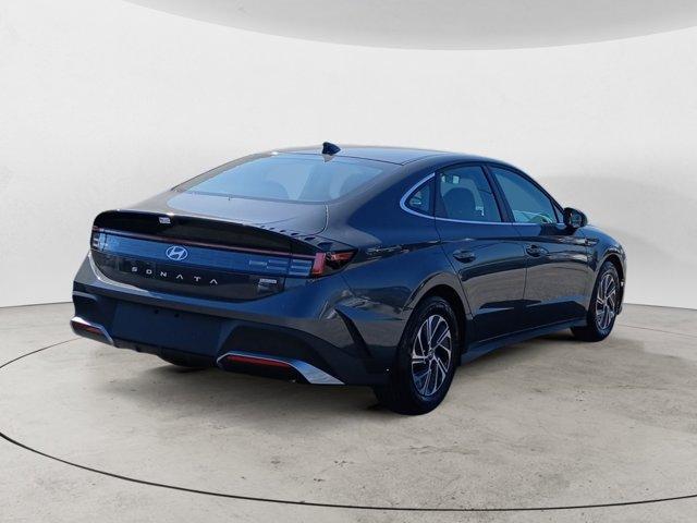 new 2026 Hyundai Sonata Hybrid car, priced at $30,535