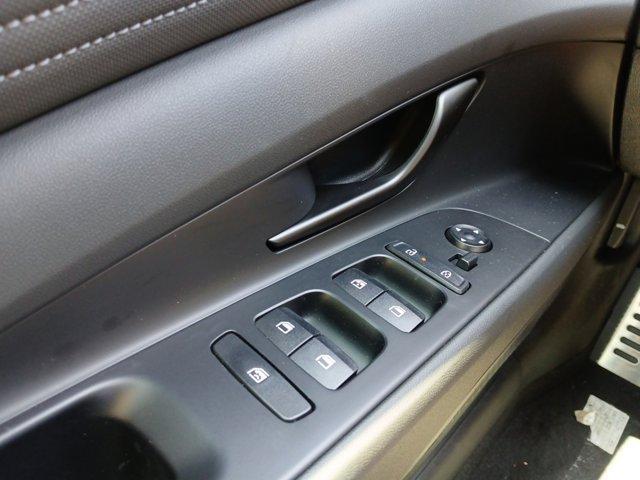 new 2025 Hyundai ELANTRA HEV car, priced at $29,710