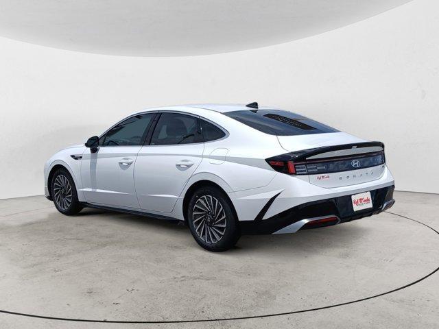 new 2025 Hyundai Sonata Hybrid car, priced at $33,580