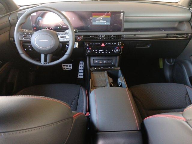 new 2025 Hyundai TUCSON Hybrid car, priced at $40,960