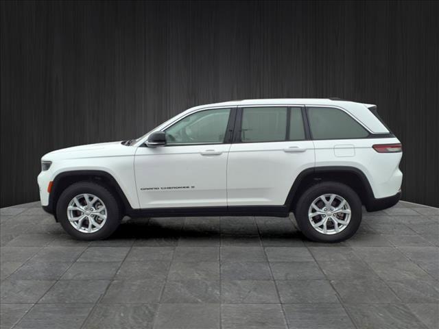 used 2023 Jeep Grand Cherokee car, priced at $28,915