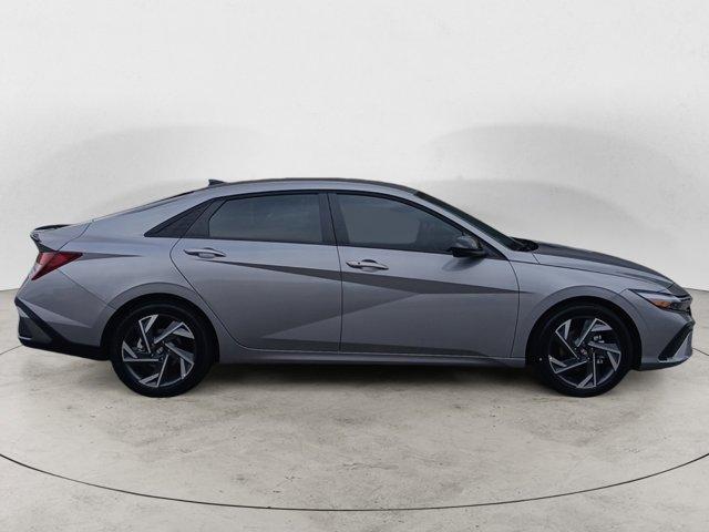 new 2025 Hyundai Elantra car, priced at $25,105