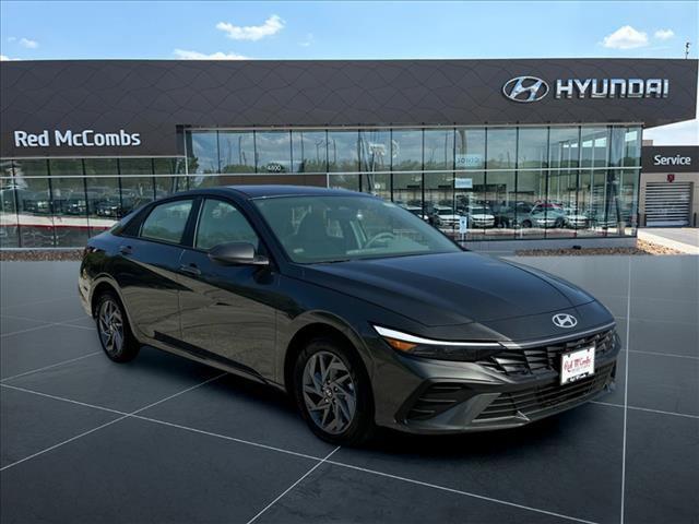 new 2024 Hyundai Elantra car, priced at $26,014