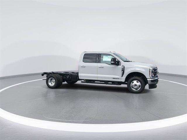 new 2025 Ford F-350 car, priced at $82,545