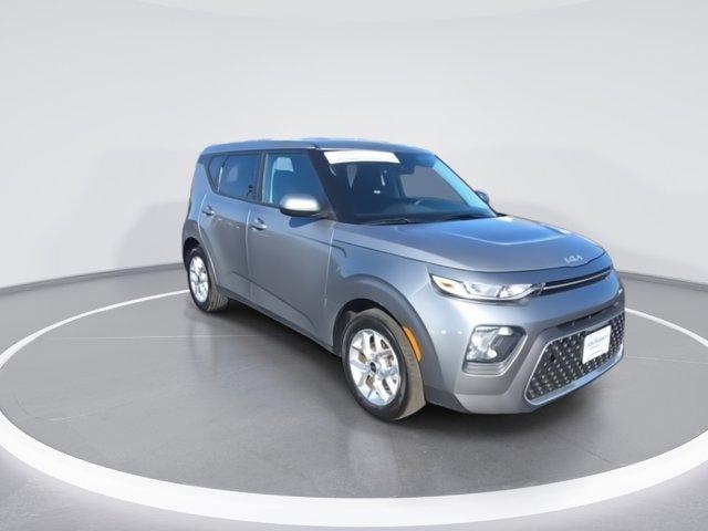 used 2022 Kia Soul car, priced at $14,998