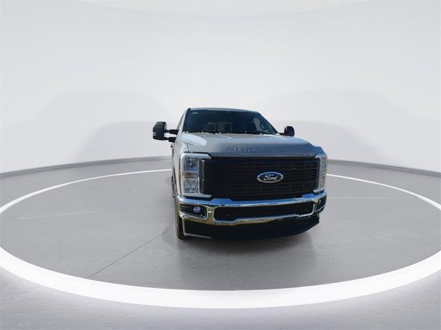 new 2025 Ford F-250 car, priced at $55,380