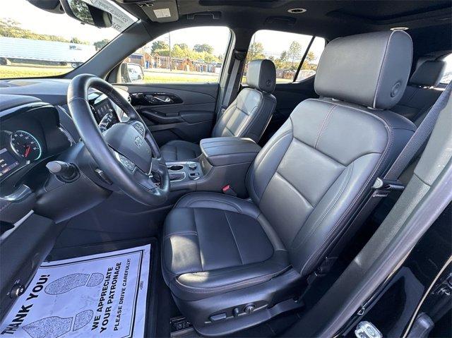 used 2023 Chevrolet Traverse car, priced at $43,850