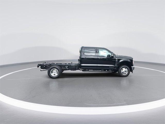 new 2025 Ford F-350 car, priced at $82,545