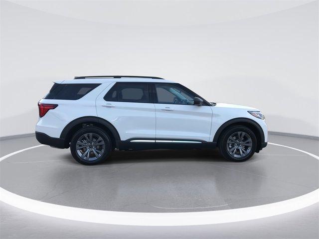 new 2025 Ford Explorer car