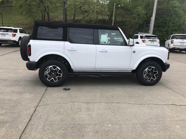 new 2024 Ford Bronco car, priced at $52,098