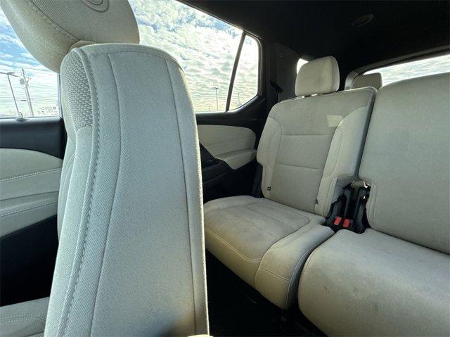 used 2023 Chevrolet Traverse car, priced at $26,600