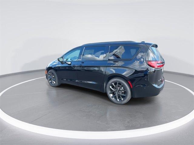 used 2024 Chrysler Pacifica car, priced at $37,899