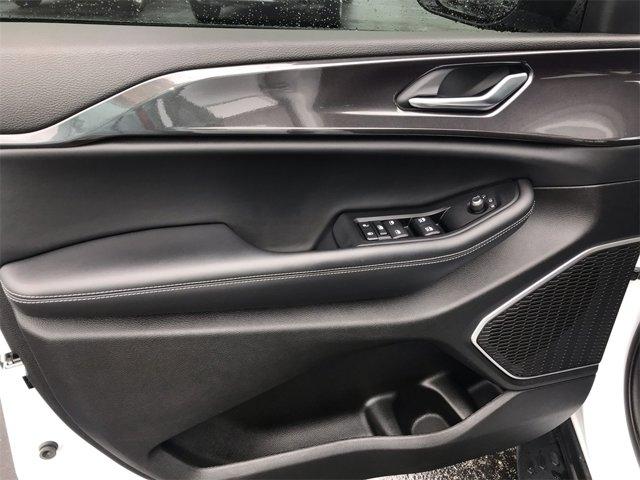 used 2022 Jeep Grand Cherokee car, priced at $32,980