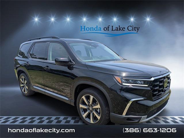 new 2025 Honda Pilot car, priced at $54,010
