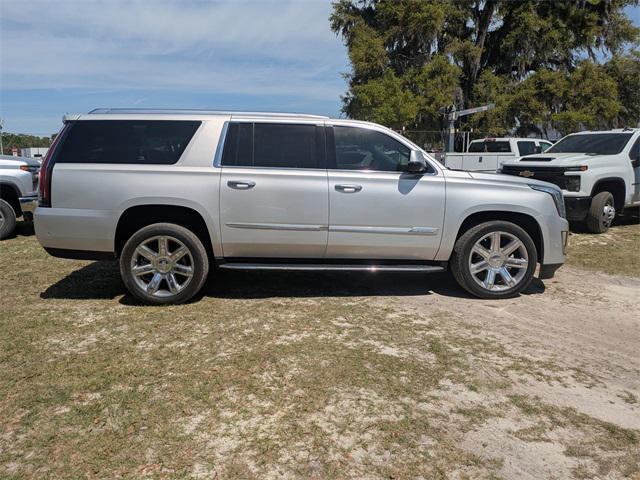 used 2020 Cadillac Escalade ESV car, priced at $38,524