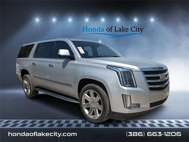 used 2020 Cadillac Escalade ESV car, priced at $38,524