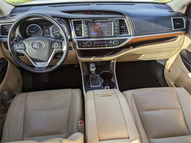 used 2019 Toyota Highlander car, priced at $23,861