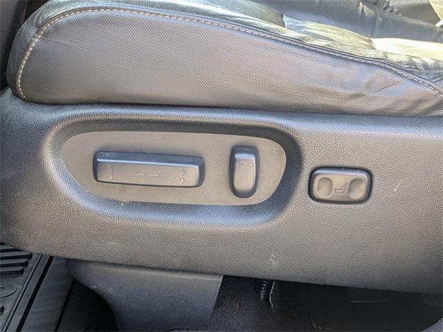 used 2011 Honda CR-V car, priced at $10,900