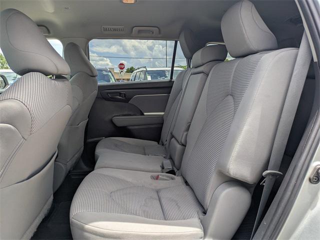 used 2023 Toyota Highlander Hybrid car, priced at $34,342
