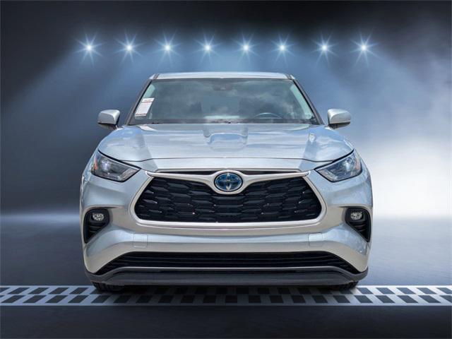 used 2023 Toyota Highlander Hybrid car, priced at $34,342