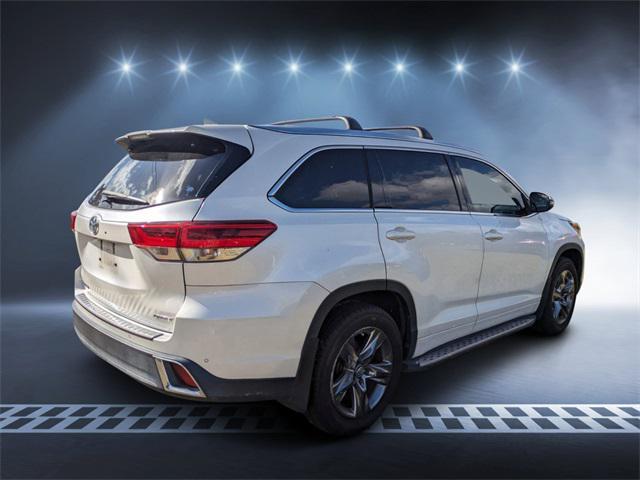 used 2018 Toyota Highlander car, priced at $25,258