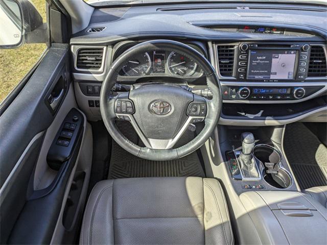 used 2018 Toyota Highlander car, priced at $25,258